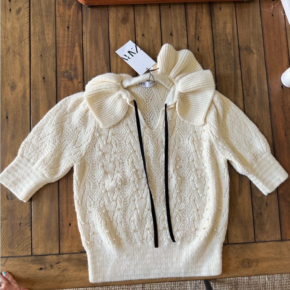 New Zara Elegant Cream Sweater with Ruffle Collar and Pearl details